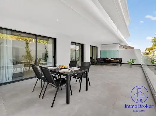 Terraza de Piso en venta en Adeje con Aire acondicionado, Trastero y Amueblado