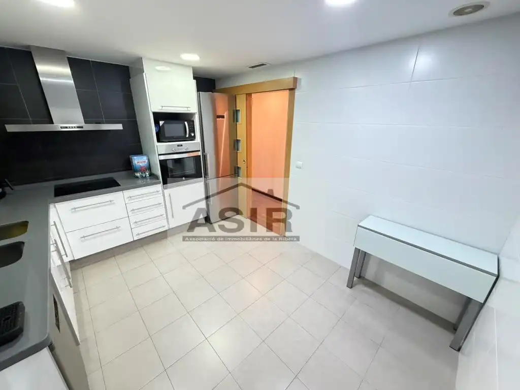 Cuina de Pis en venda en Alzira amb Aire condicionat i Terrassa
