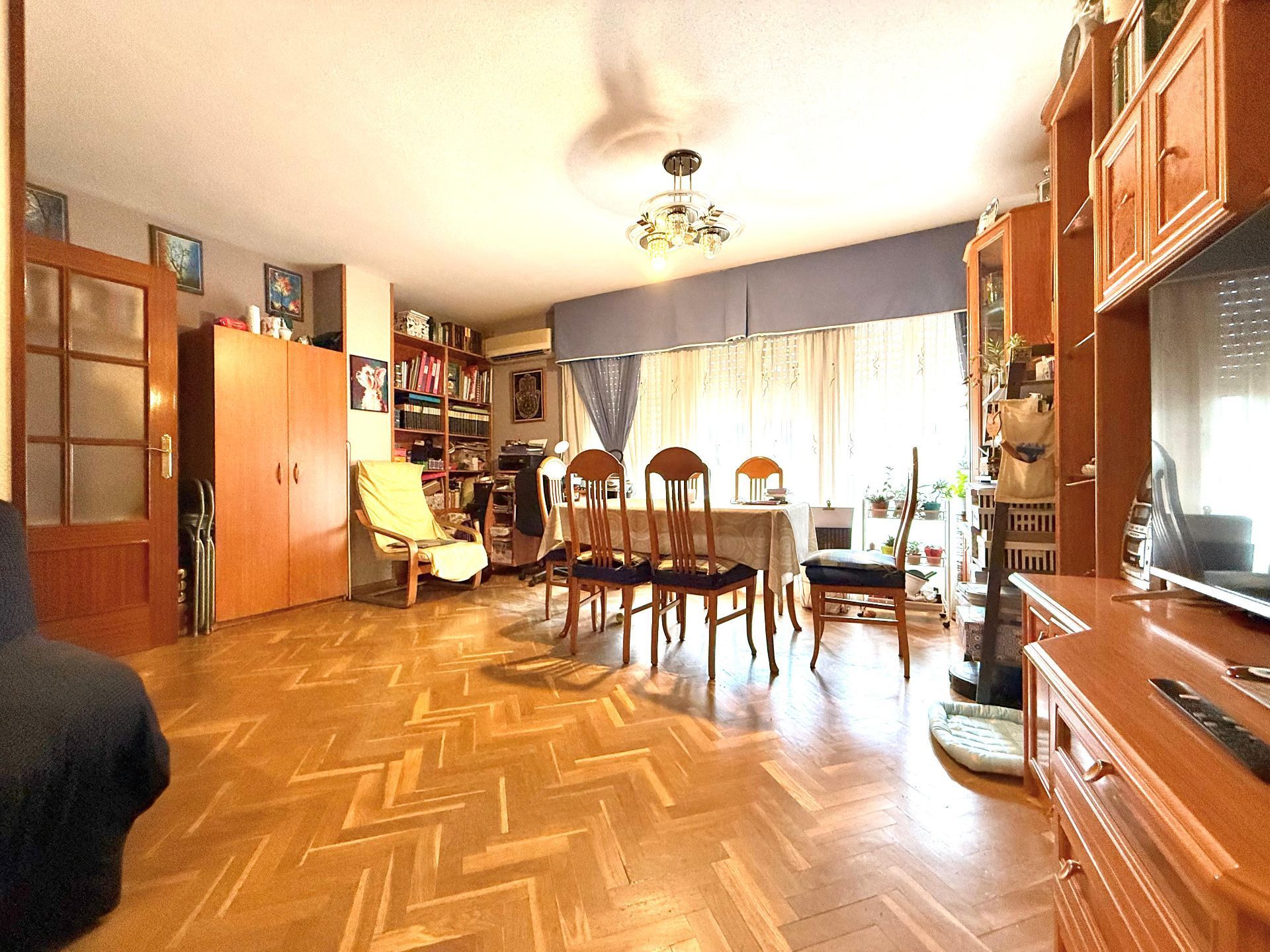 Sala d'estar de Pis en venda en Getafe amb Aire condicionat, Calefacció i Moblat