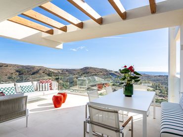 Apartment mit Balkon zum Verkauf in Benahavís pueblo