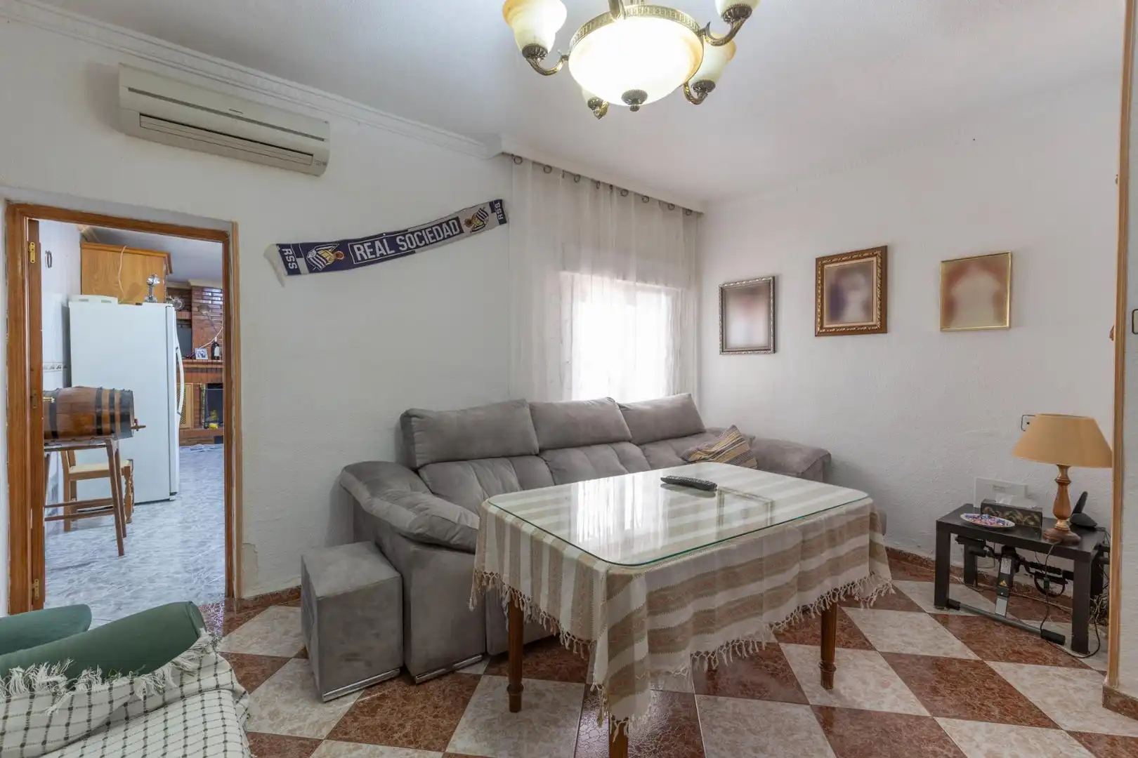 Sala d'estar de Casa o xalet en venda en La Zubia amb Terrassa