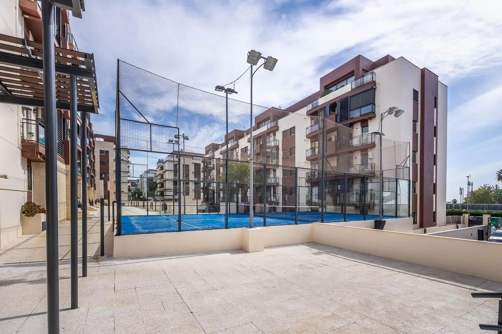 Piscina de Piso en venta en Mairena del Aljarafe con Aire acondicionado, Terraza y Trastero