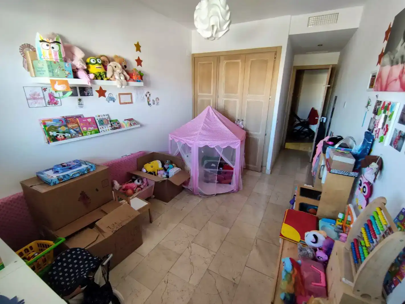 Wohnung zur Miete in Los Barrios mit Schwimmbad und Balkon