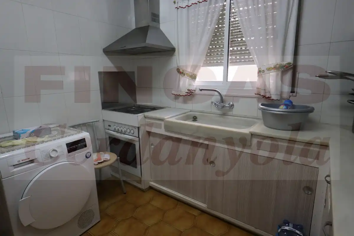 Cocina de Casa o chalet en venta en Cerdanyola del Vallès con Aire acondicionado, Calefacción y Terraza