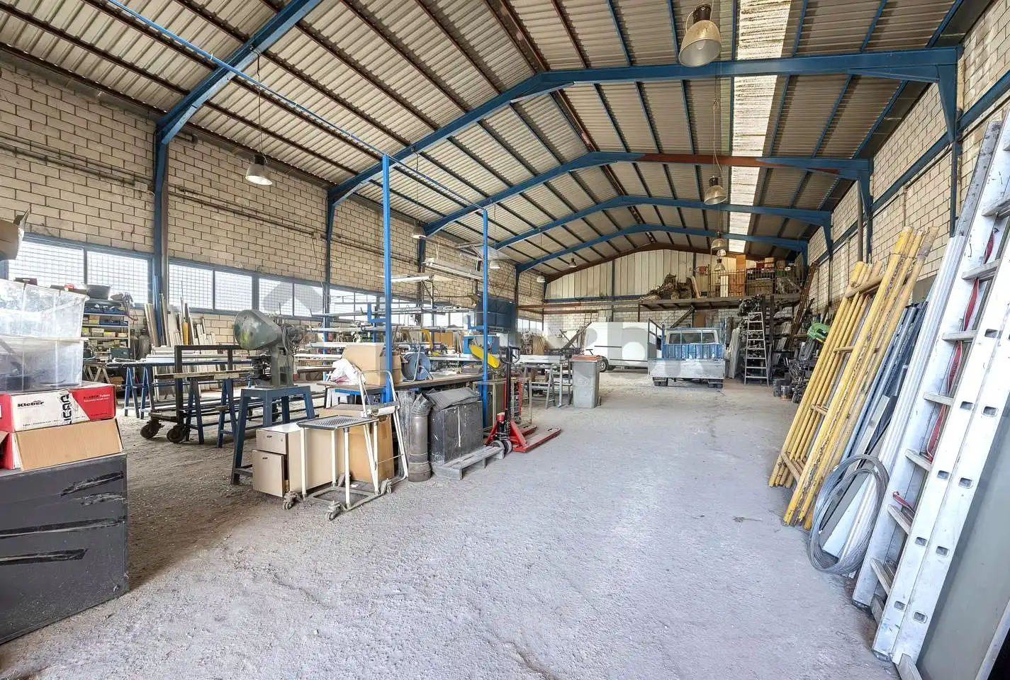 Nave industrial en venta en Francisco Álvarez, Valdecarros