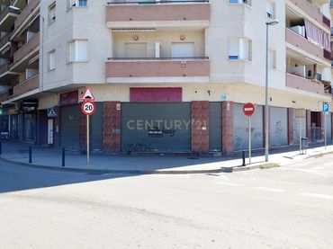 Locale commerciale in vendita a Pablo Neruda, 2