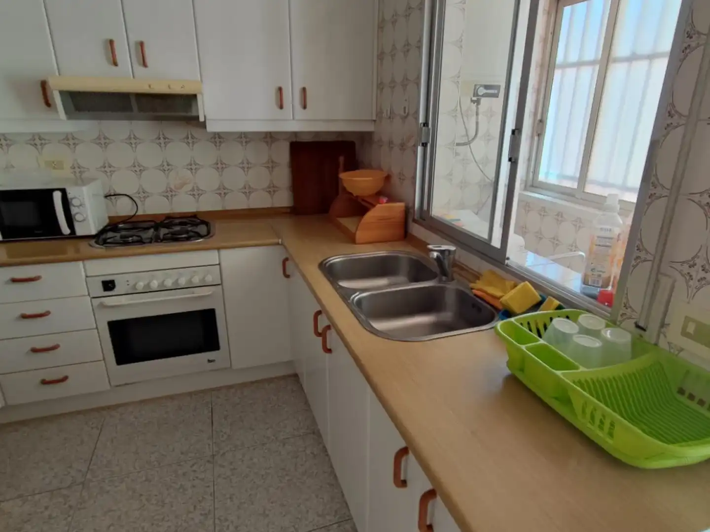 Cuina de Pis de lloguer en Murcia amb Aire condicionat, Terrassa i Moblat