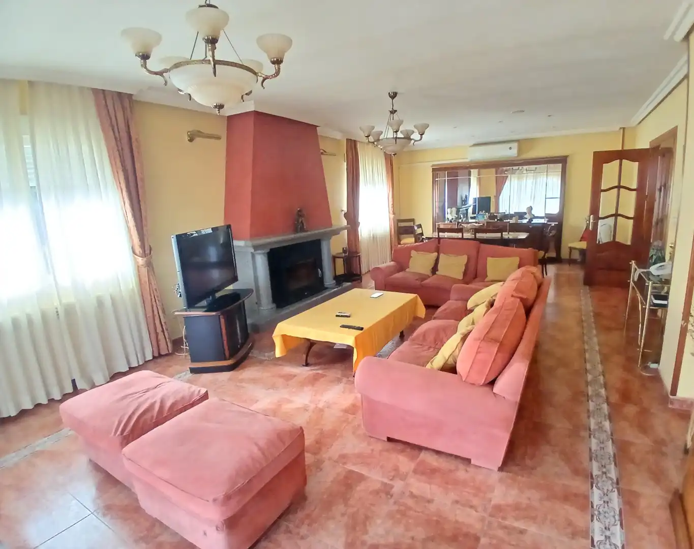 Houses for sale in Paseo de la Cañada, 21, El Guijo - Colonia España