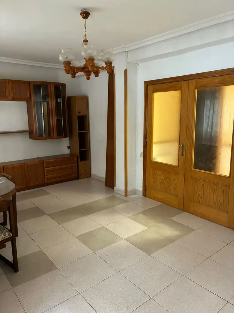 Piso en venta en Albacete con Calefacción