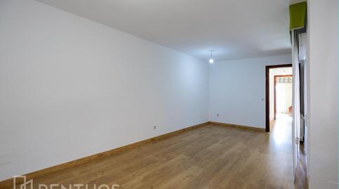 Foto 5 de Piso de alquiler en Algaba, San Isidro, Madrid