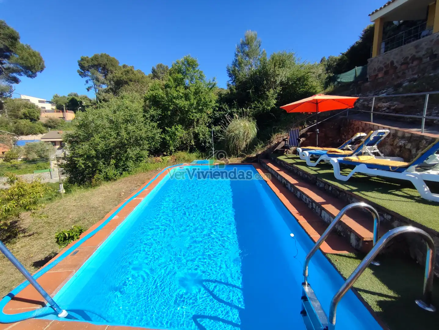 Piscina de Casa o chalet en venta en Torrelles de Llobregat con Aire acondicionado, Calefacción y Jardín privado