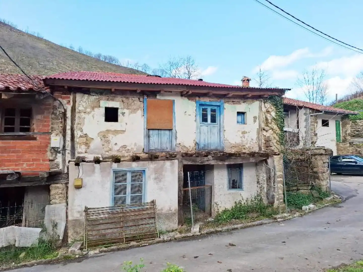 Vista exterior de Casa adosada en venta en Los Tojos  con Jardín privado y Trastero