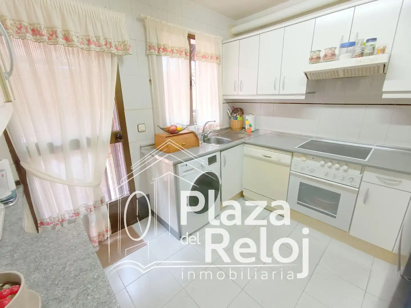 Cocina de Casa adosada en venta en Talavera de la Reina con Aire acondicionado y Calefacción