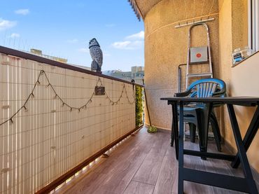 Flat with balcony for sale in Centro Urbano