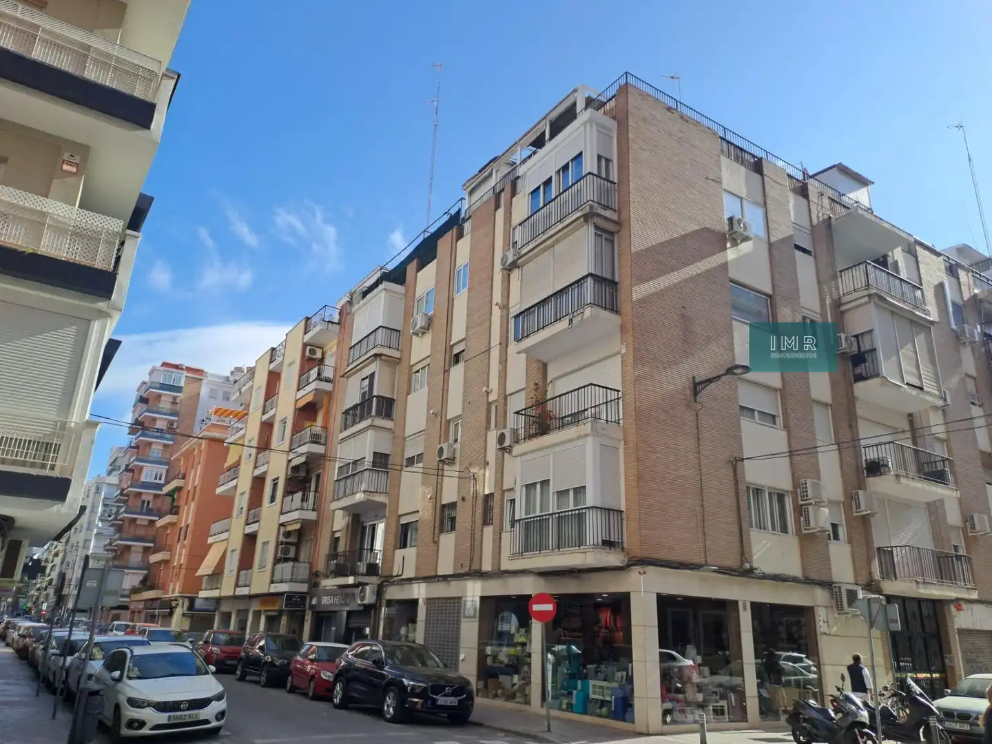 Exterior view of Flat for rent in Sevilla  with Air Conditioner and Storage room