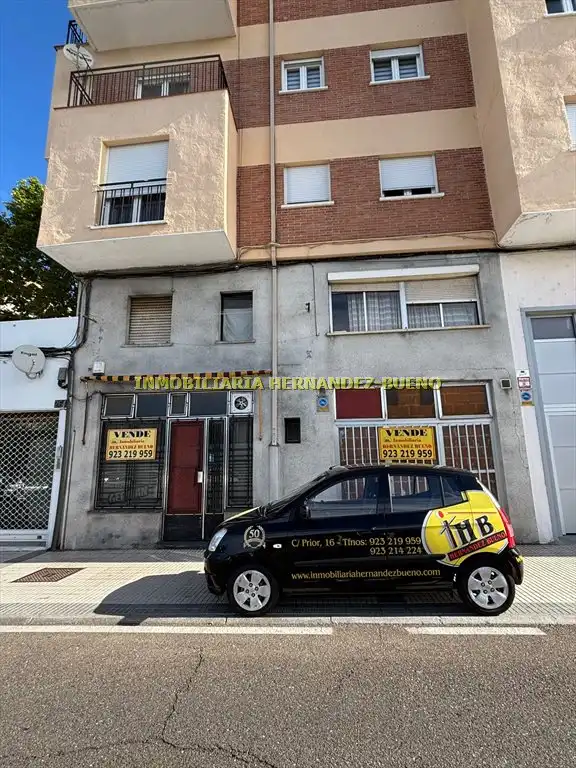 Vista exterior de Local en venta en Salamanca