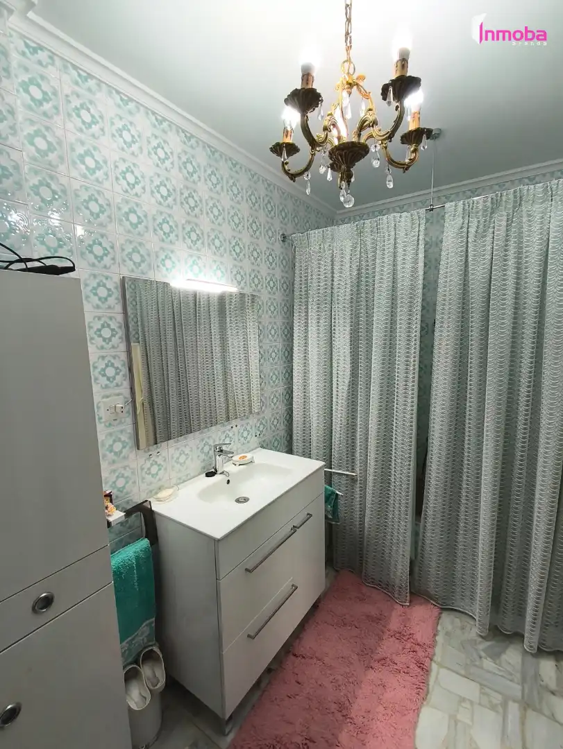 Baño de Piso en venta en Aranda de Duero con Calefacción, Parquet y Trastero