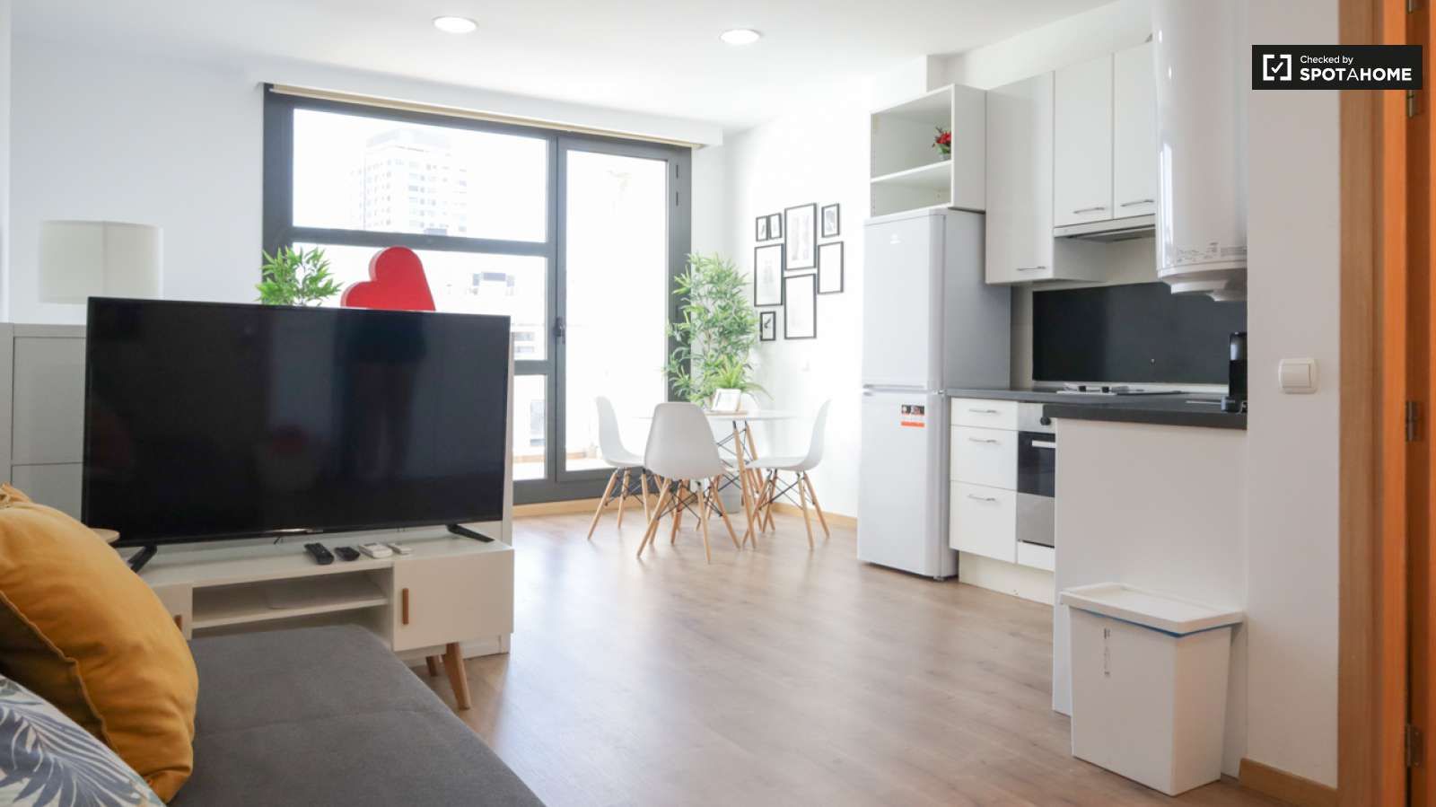 Estudi per a compartir a Virgen del Cortijo - Manoteras