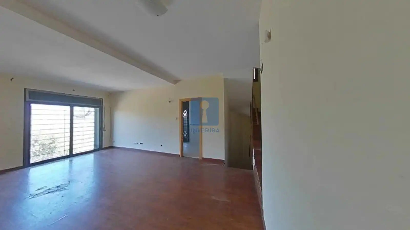 Sala d'estar de Casa o xalet en venda en Cervelló amb Calefacció, Terrassa i Traster