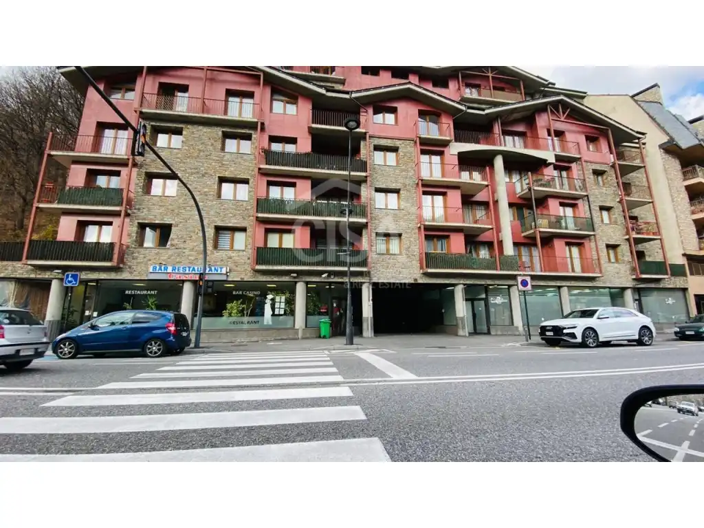 Gewerbefläche zum Verkauf in avinguda sant Antoni 68, edifici Miriam 2, local comercial 2