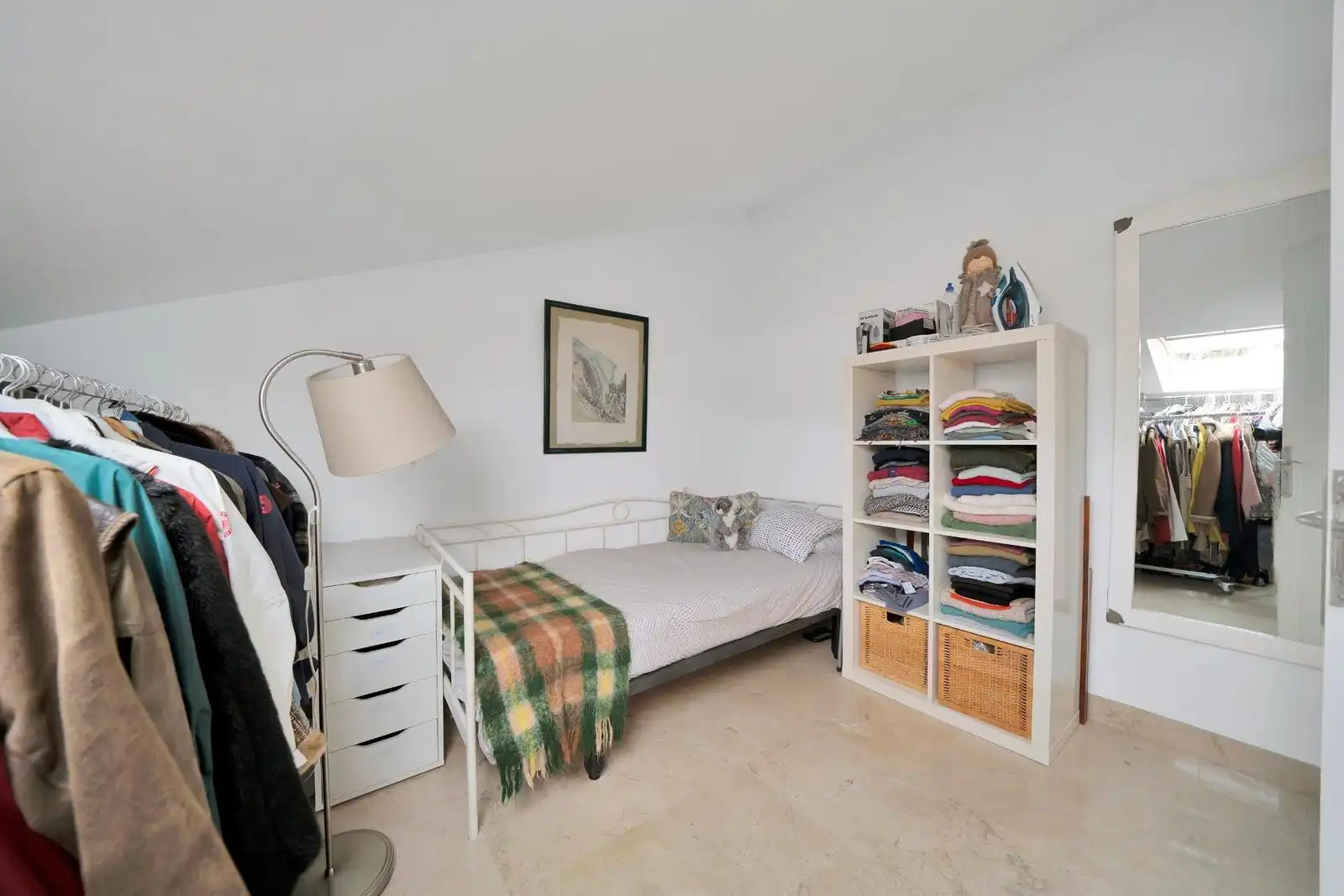 Dormitori de Casa adosada en venda en Marbella amb Aire condicionat, Terrassa i Moblat