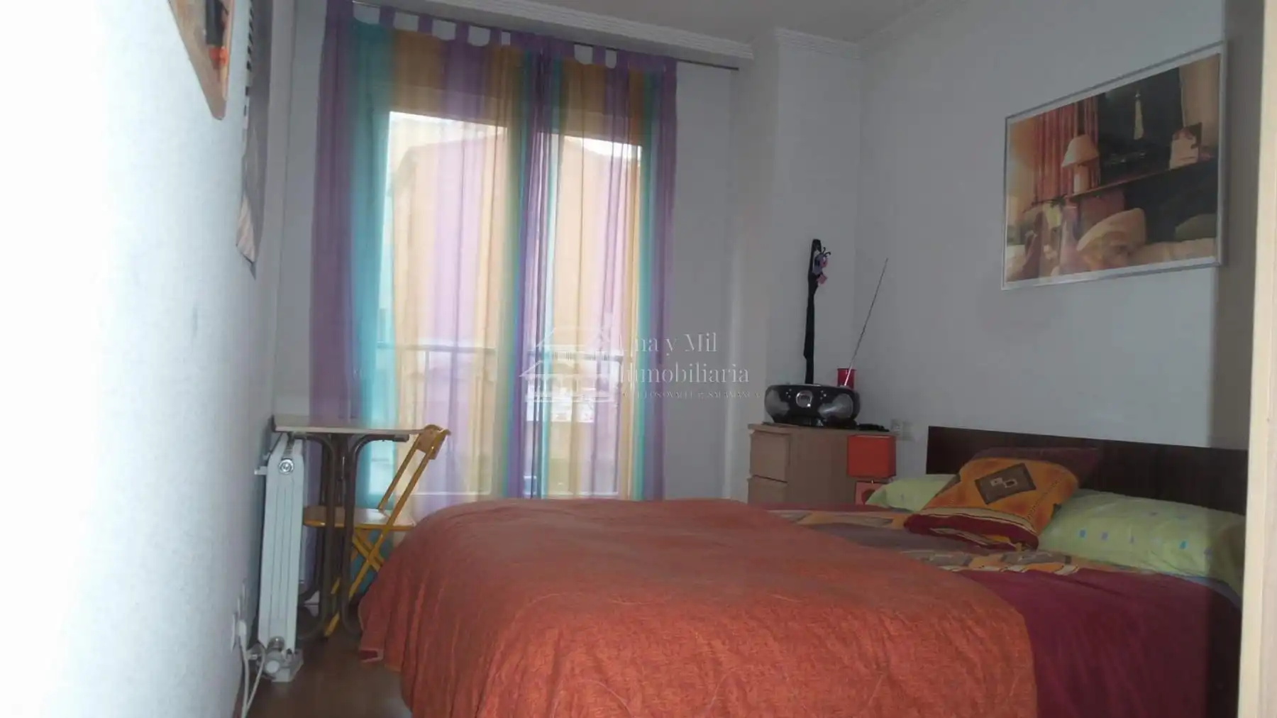 Dormitori de Apartament en venda en Salamanca amb Calefacció i Balcó