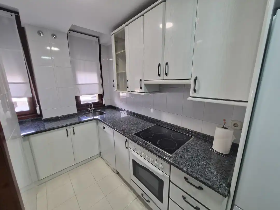 Kitchen of Flat for rent in Galdakao  with Heating, Washing machine and Microwave