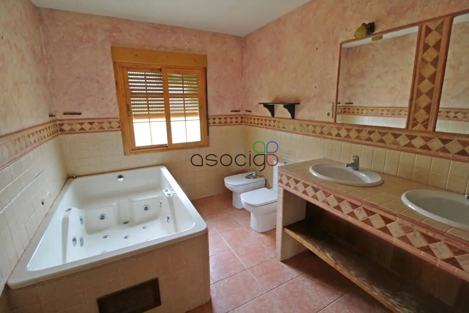Baño de Casa o chalet en venta en El Casar con Calefacción