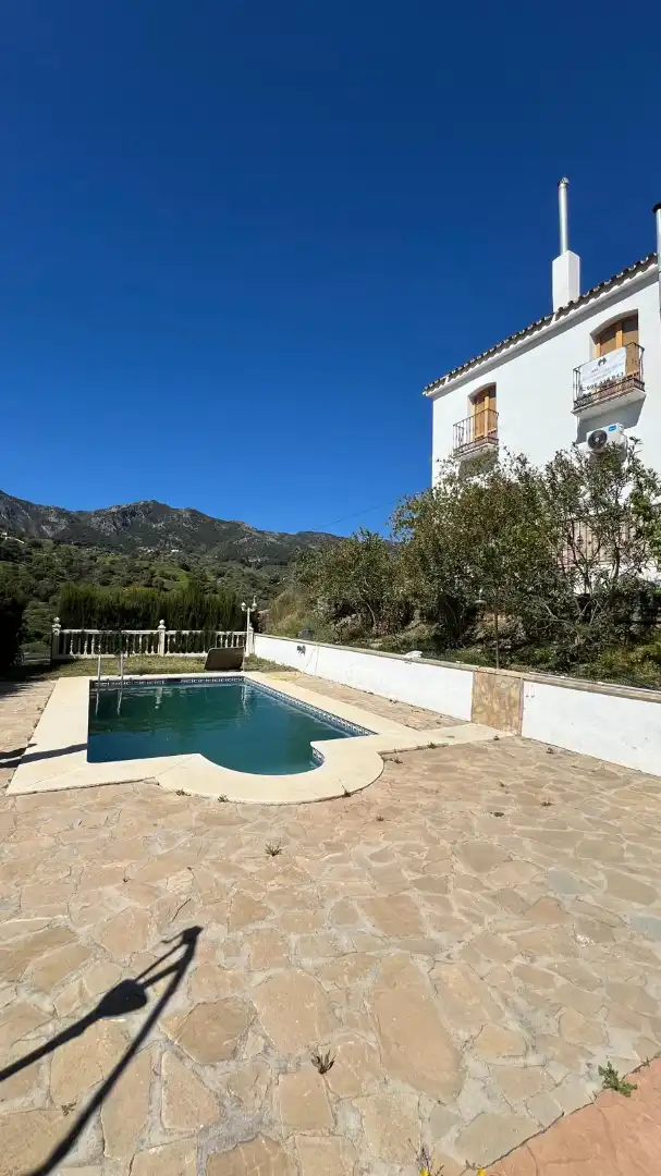 Garden of Houses for sale in Carratraca  with Air Conditioner, Heating and Private garden