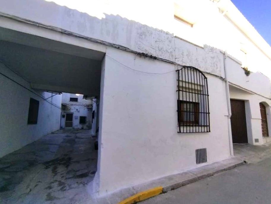 Exterior view of House or chalet for sale in Noblejas  with Storage room