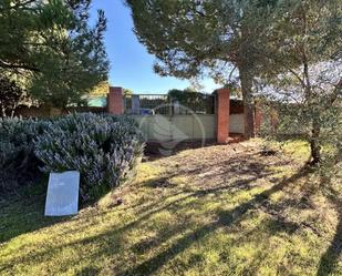 Jardí de Residencial en venda en Linares