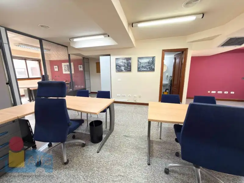 Office for sale in Vigo   with Alarm