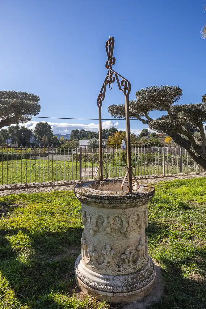 Garden of Houses for sale in Ontinyent  with Air Conditioner, Heating and Private garden