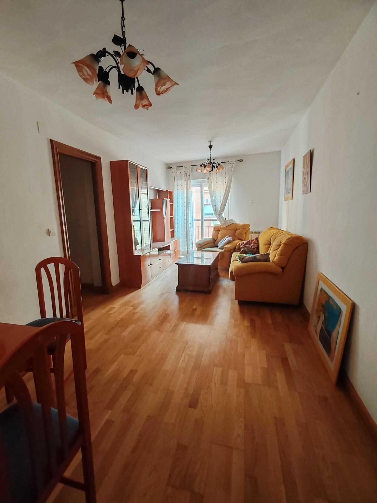 Sala d'estar de Pis en venda en Albolote amb Calefacció, Parquet i Balcó