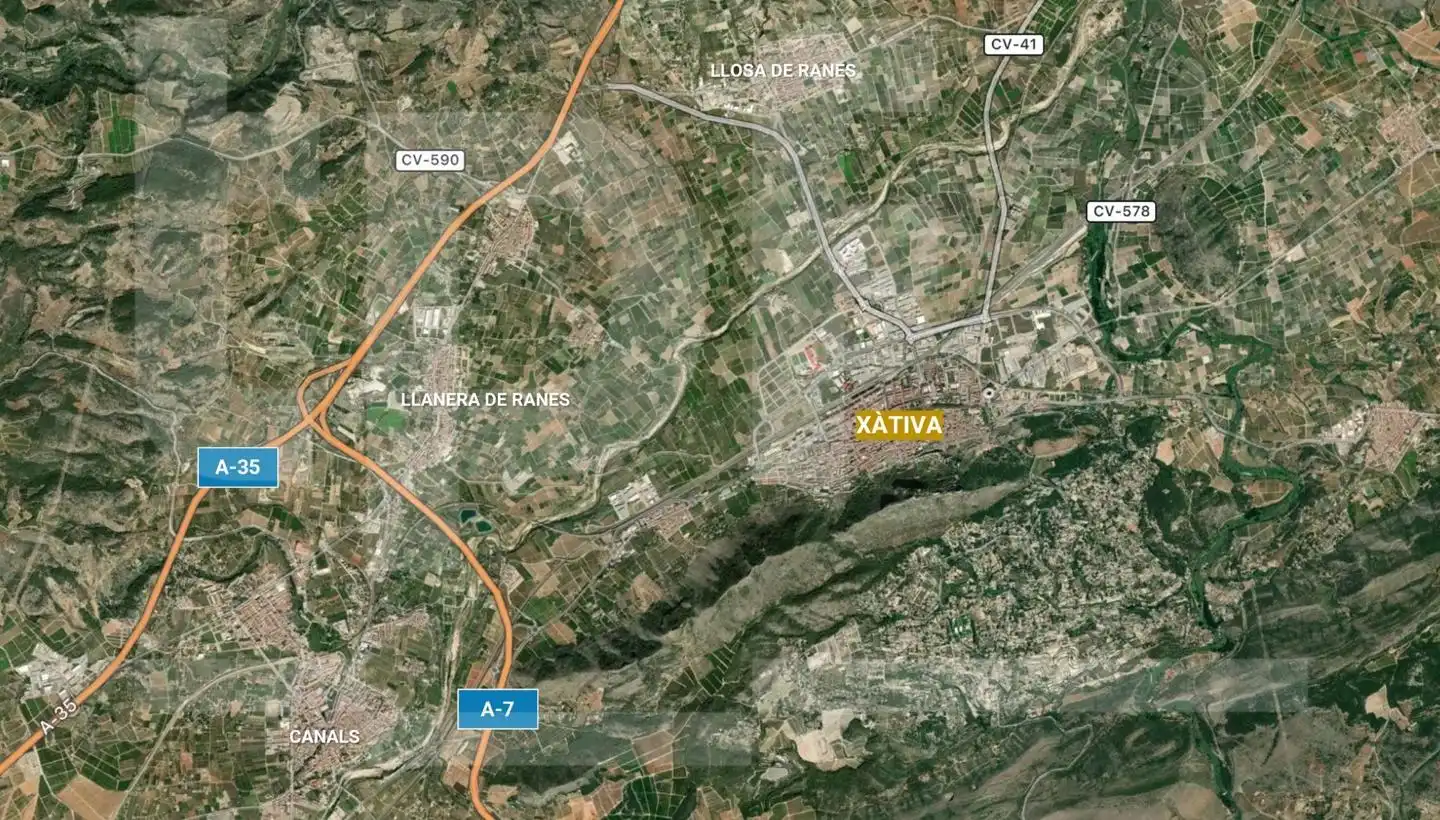 Terreno industrial en venta en Xàtiva