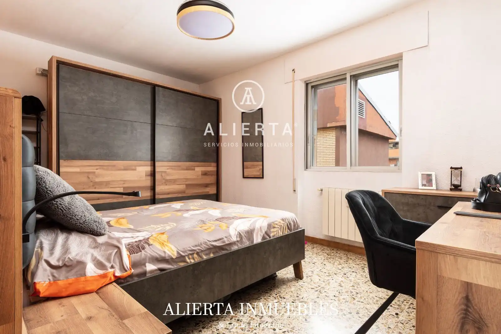 Bedroom of Flat for sale in Zaragoza  with Heating, Terrace and Swimming Pool