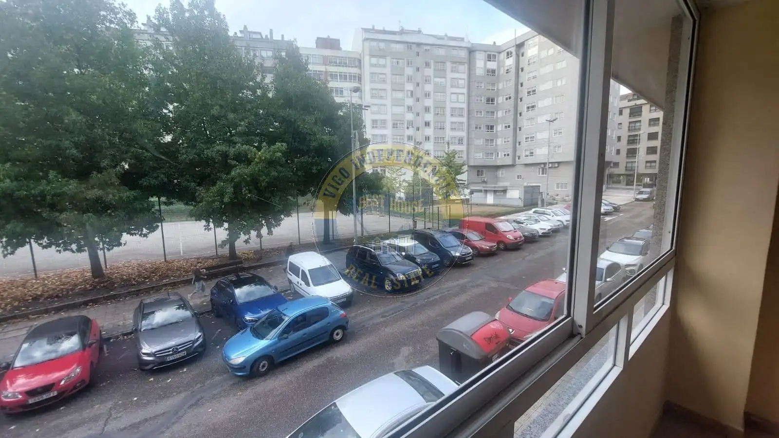 Parkplatz von Erdgeschoss zum Verkauf in Vigo  mit Heizung