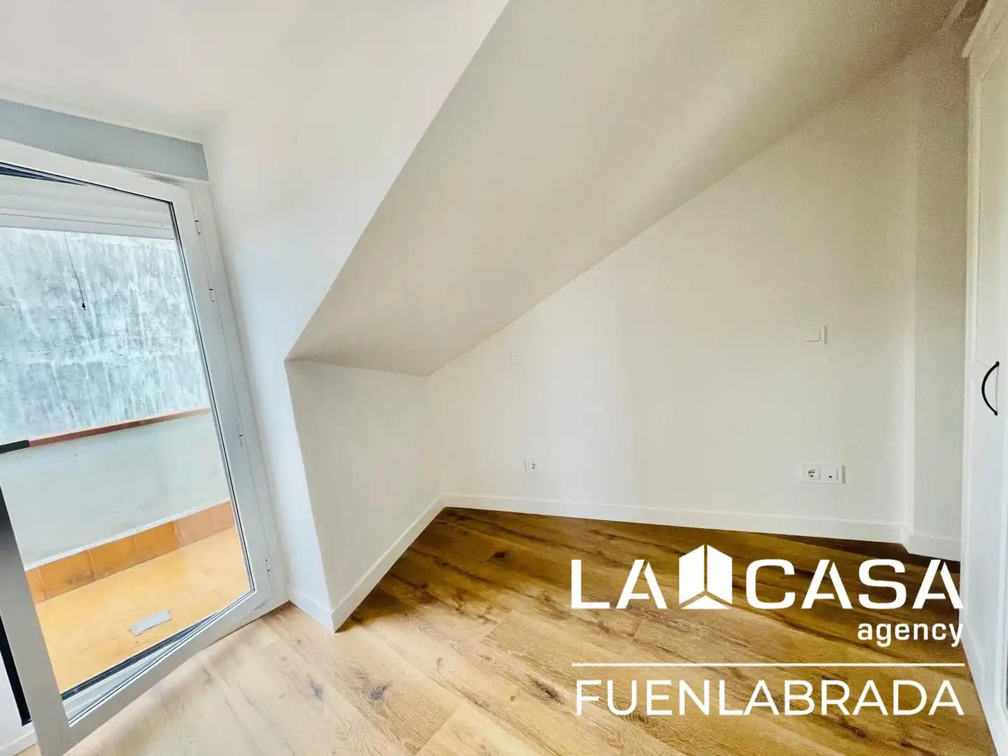 Dormitori de Àtic en venda en Fuenlabrada amb Aire condicionat i Terrassa