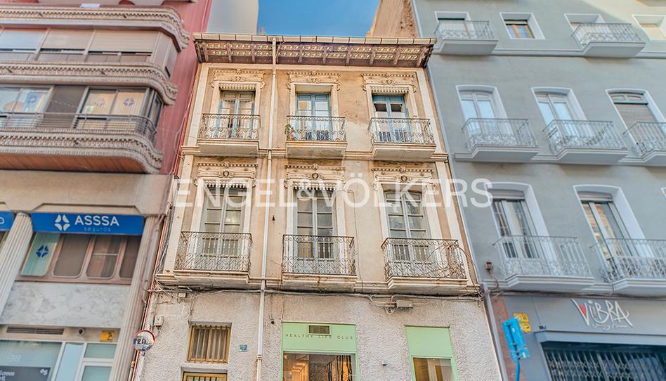 Foto 1 de Edificio en venta en Calle José Gutiérrez Petén, 3, Mercado, Alicante
