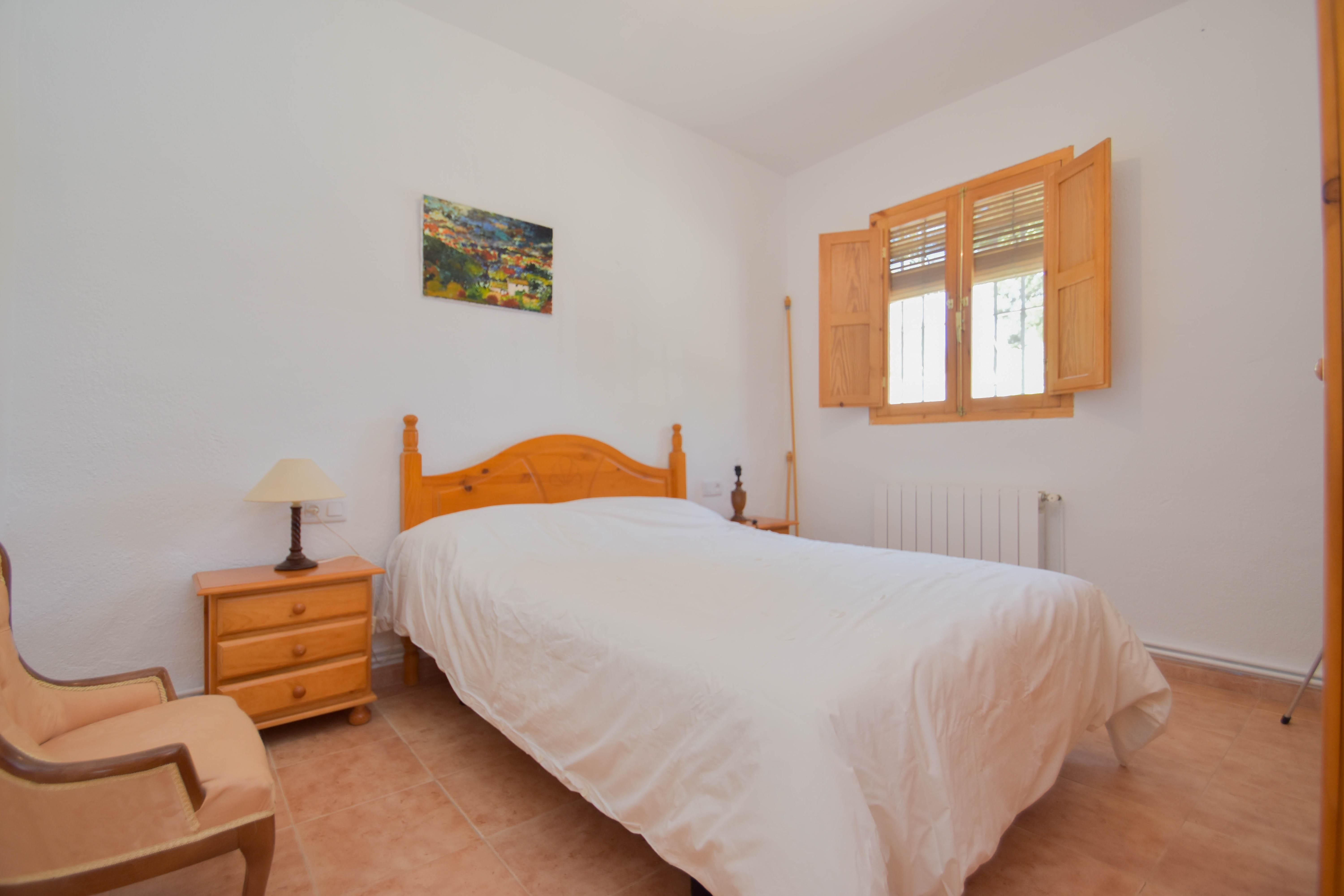 Dormitori de Finca rústica en venda en Torres amb Calefacció, Jardí privat i Piscina