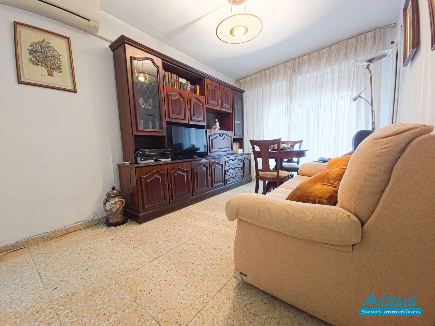 Sala d'estar de Pis en venda en Ripollet amb Forn i Balcó