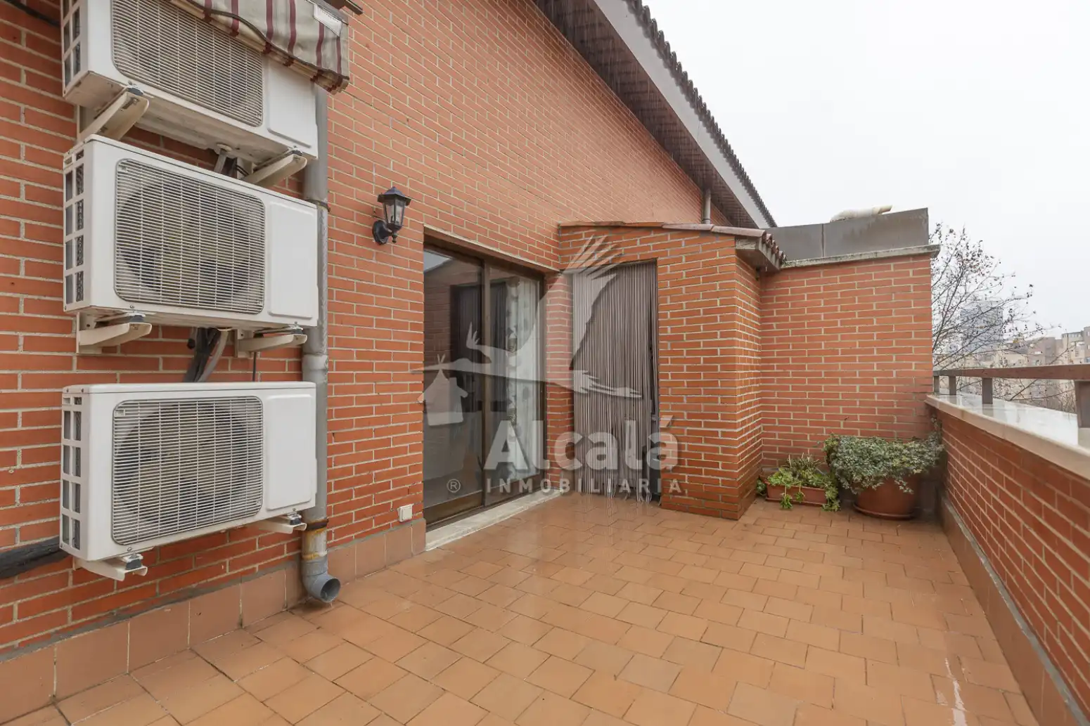 Terraza de Ático en venta en Alcalá de Henares con Aire acondicionado, Calefacción y Terraza