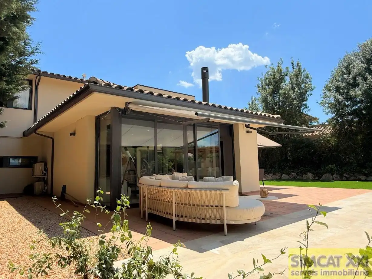 Casa amb piscina en venda a Navata, imagen 11