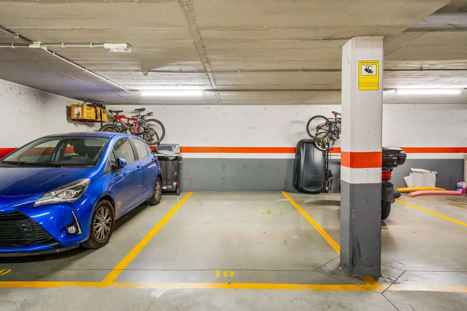 Parkplatz von Wohnung zum Verkauf in Montcada i Reixac mit Klimaanlage, Heizung und Parkett