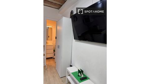 Photo 2 of Room in Universidad - Malasaña, Madrid Capital