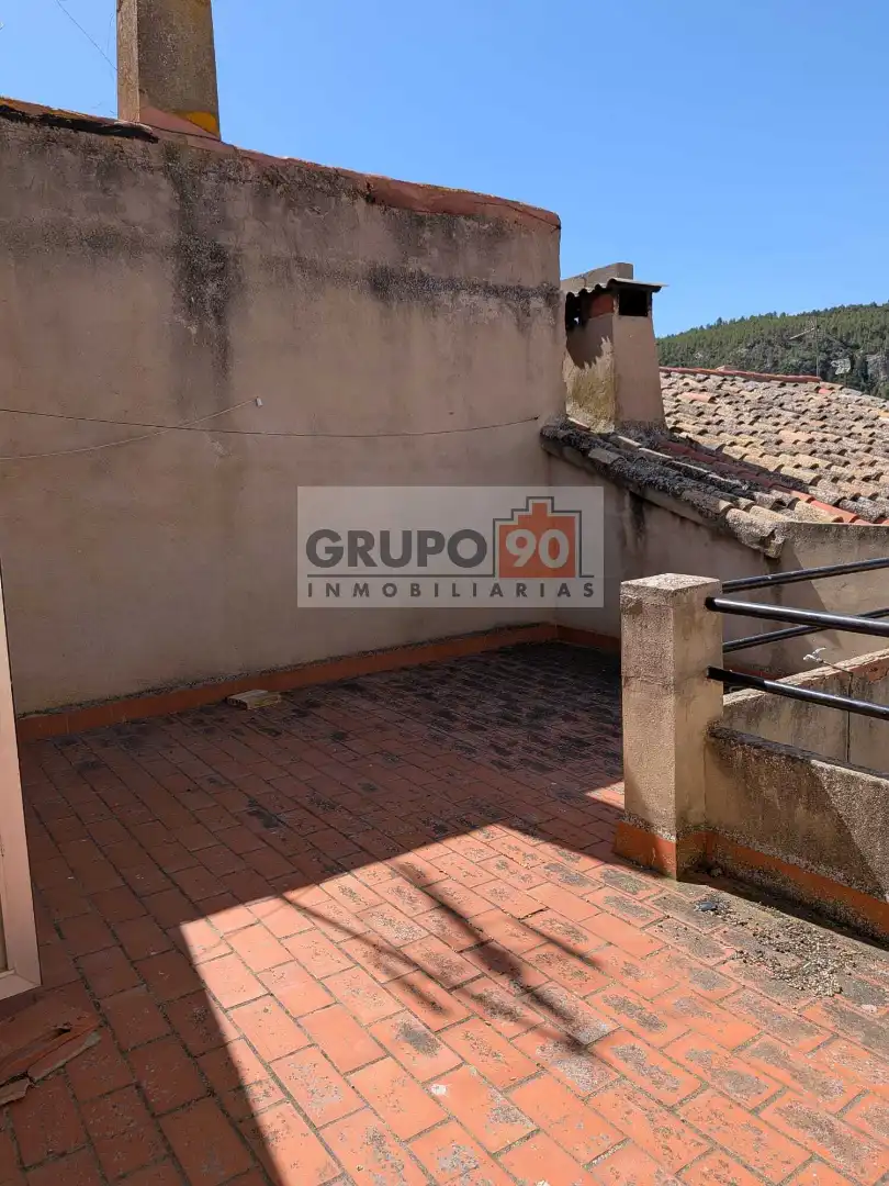 Vista exterior de Casa adosada en venta en Requena con Terraza