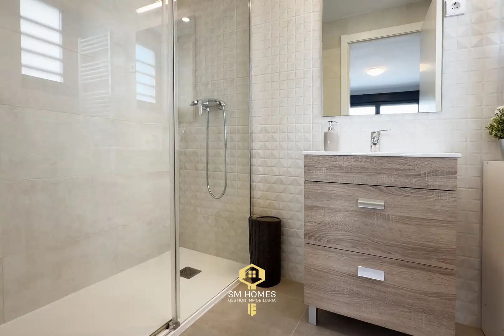 Bathroom of Flat for sale in Vicálvaro