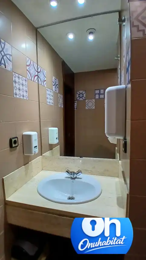 Business premises for sale in Calle Maestra Aurora Romero, imagen 2