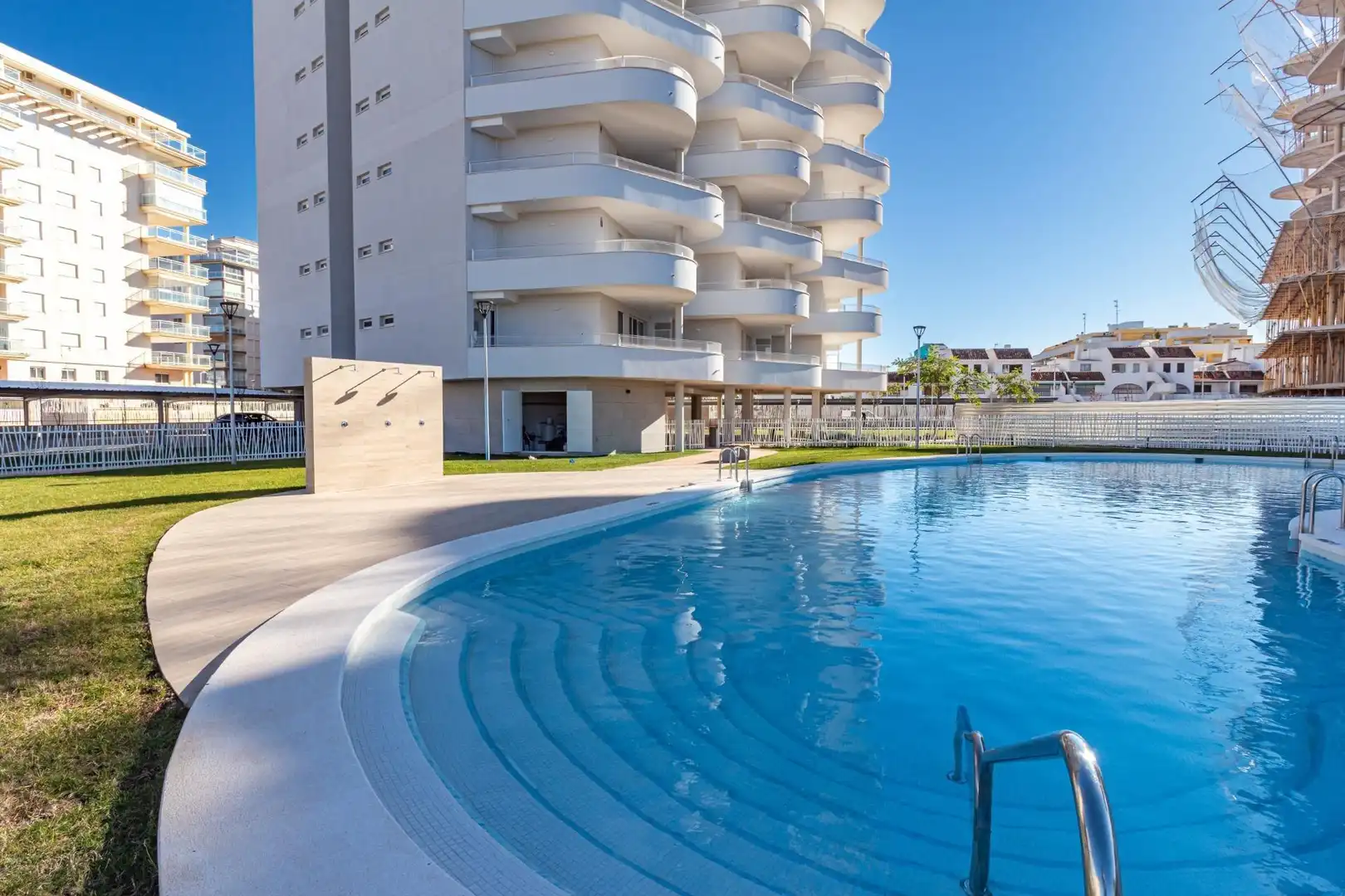 Piscina de Ático en venta en Peñíscola / Peníscola con Calefacción, Jardín privado y Terraza