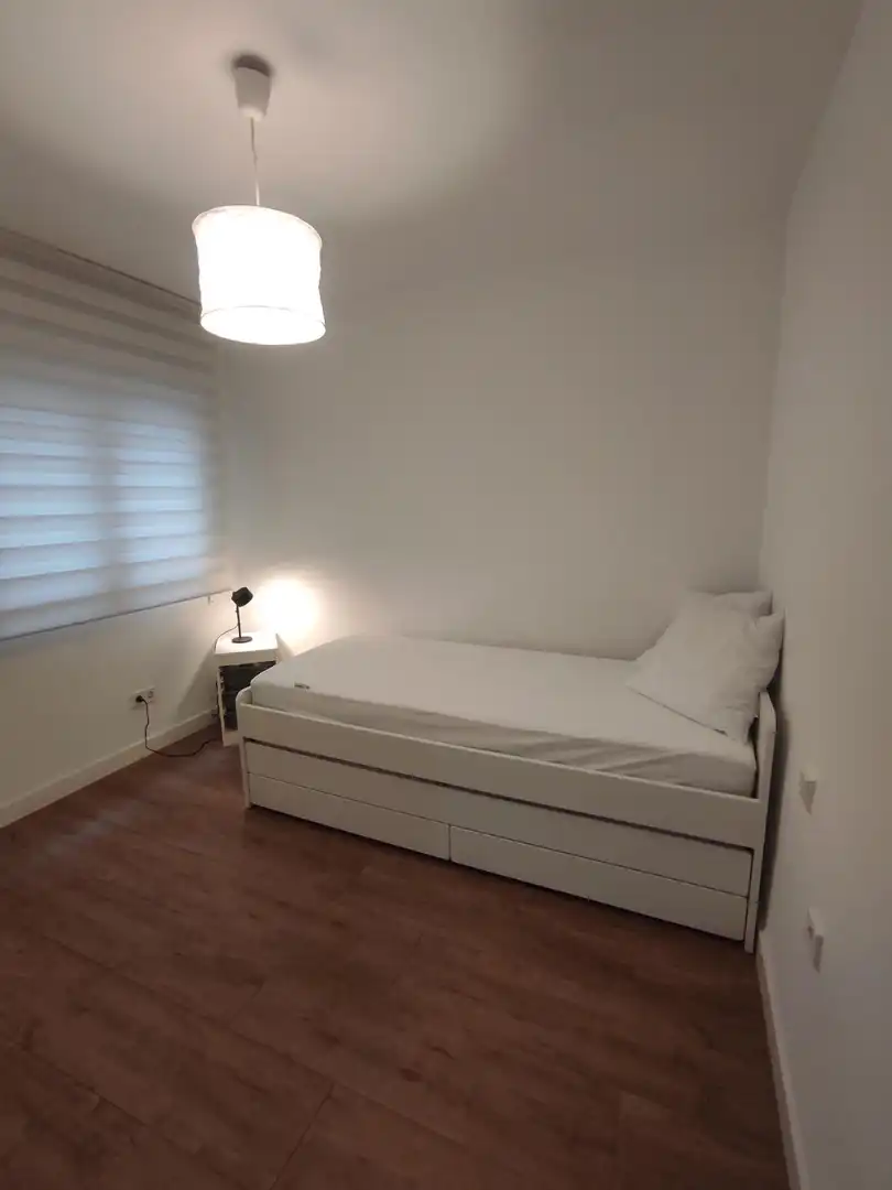 Schlafzimmer von Wohnungen zur Miete in Valencia mit Klimaanlage, Heizung und Terrasse